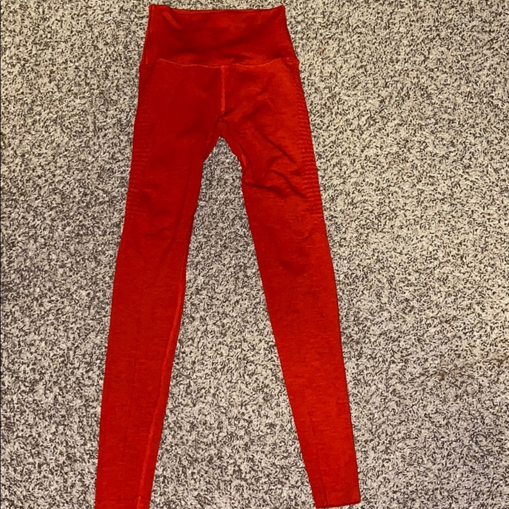 Brand new Halo alphalete leggings (redwood)